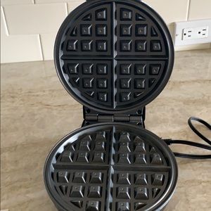 Waffle maker